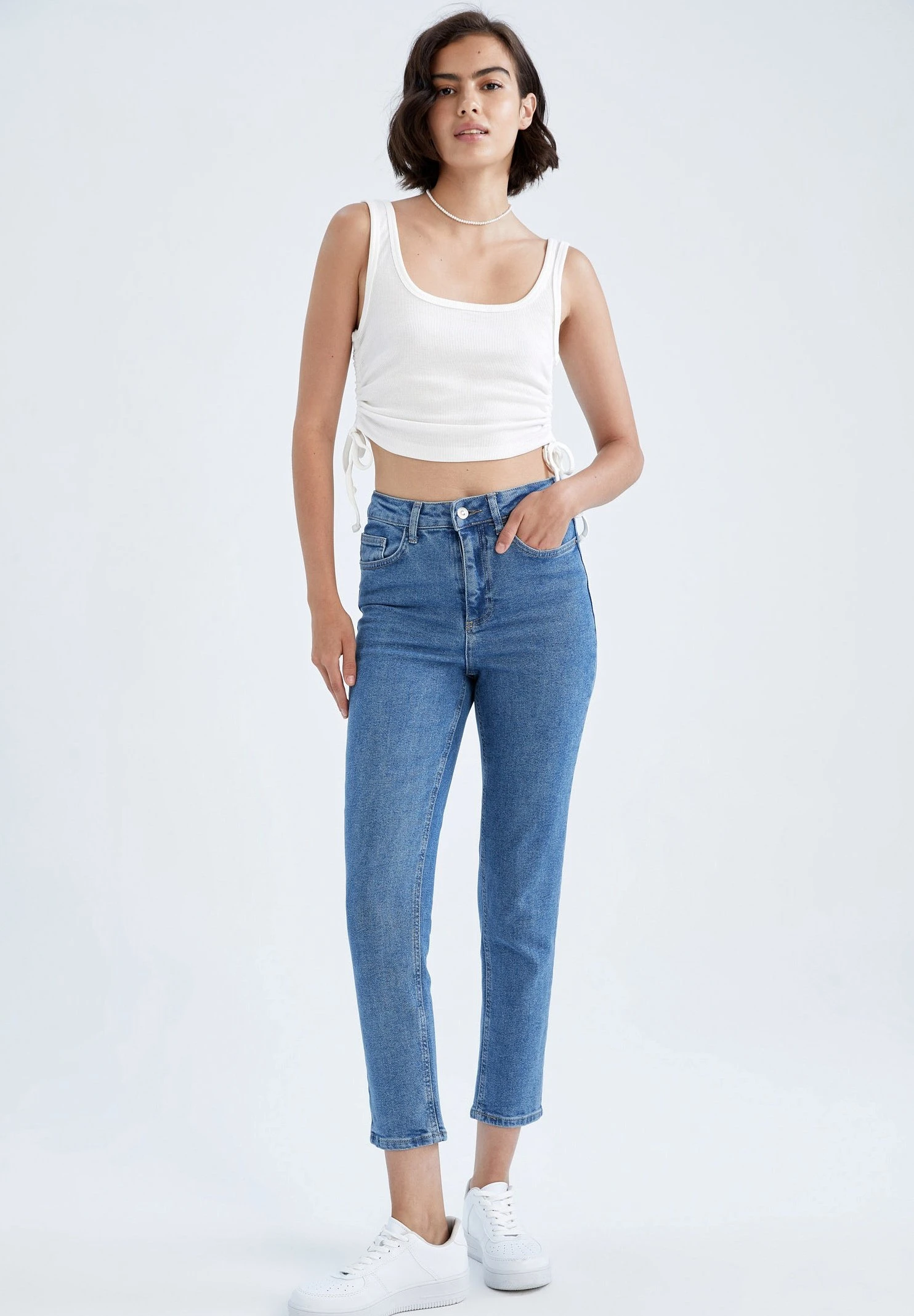 DeFacto Slim FitJeans Tapered FitBlue Donna Jeans DEZ21N0AV-K11 4 DeFacto Slim FitJeans Tapered FitBlue Donna Jeans DEZ21N0AV-K11 - immagine 2