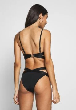 OW Collection BaliBikini Pezzo SopraBlack Caviar Donna Moda Mare OW081J005-Q11 11 OW Collection BaliBikini Pezzo SopraBlack Caviar Donna Moda Mare OW081J005-Q11 -Vendite ONLY e165689c44b94459841599dfef50499f