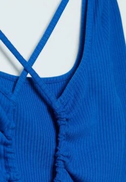 Stradivarius Mit Schnalle Am Rücken Maglietta A Manica LungaBlue Donna T-shirt E Top STH21D11V-K11 -Vendite ONLY ec65265c00c14679a59a235991f6ae03