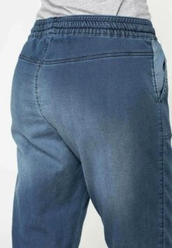 Jeans A SigarettaLavaggio Blu Medio Donna Jeans C4D21N022-K11 -Vendite ONLY ed747f13464f4b9e8e034973a800607c