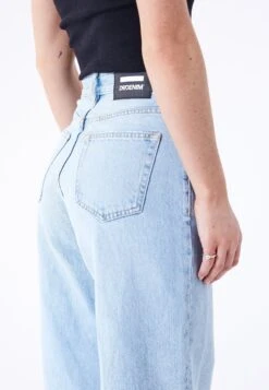 Dr. Denim DonnaJeans BaggyStream Light Worn Donna Jeans DR121N04Q-K11 -Vendite ONLY ed769d1a2e1f4fc697274fb93ad1919e