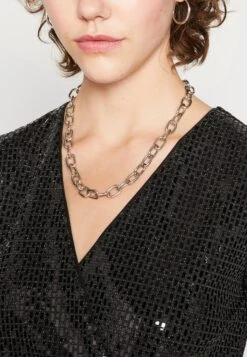 Yasdarkness Dress - Vestito Elegante - Black 13 Yasdarkness Dress - Vestito Elegante - Black -Vendite ONLY ef442b7bc9964bd989a5d4e3f3bc6e20