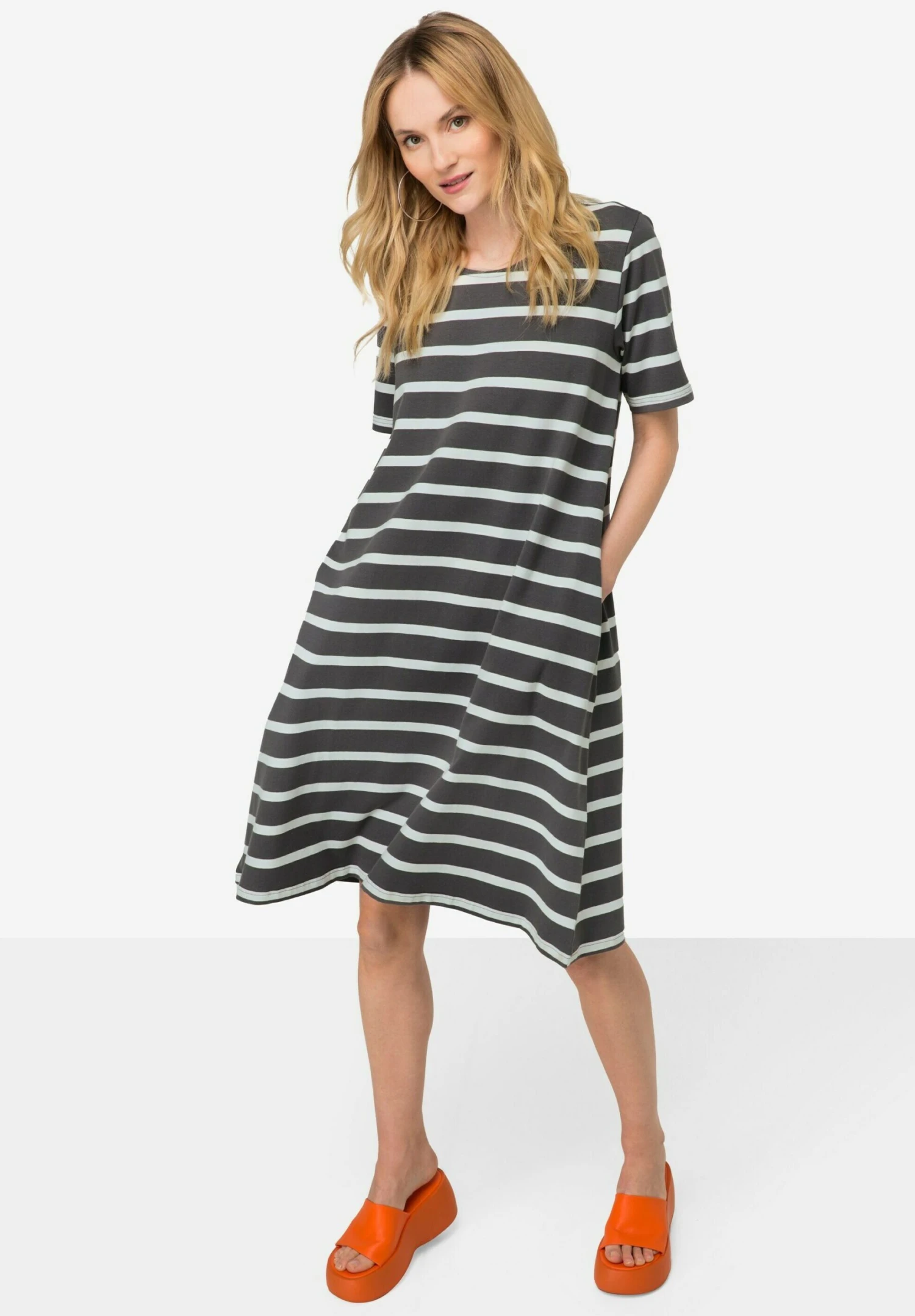 Vestito Di MaglinaDark Gray Donna Vestiti LR921C009-C11 4 Vestito Di MaglinaDark Gray Donna Vestiti LR921C009-C11 - immagine 2