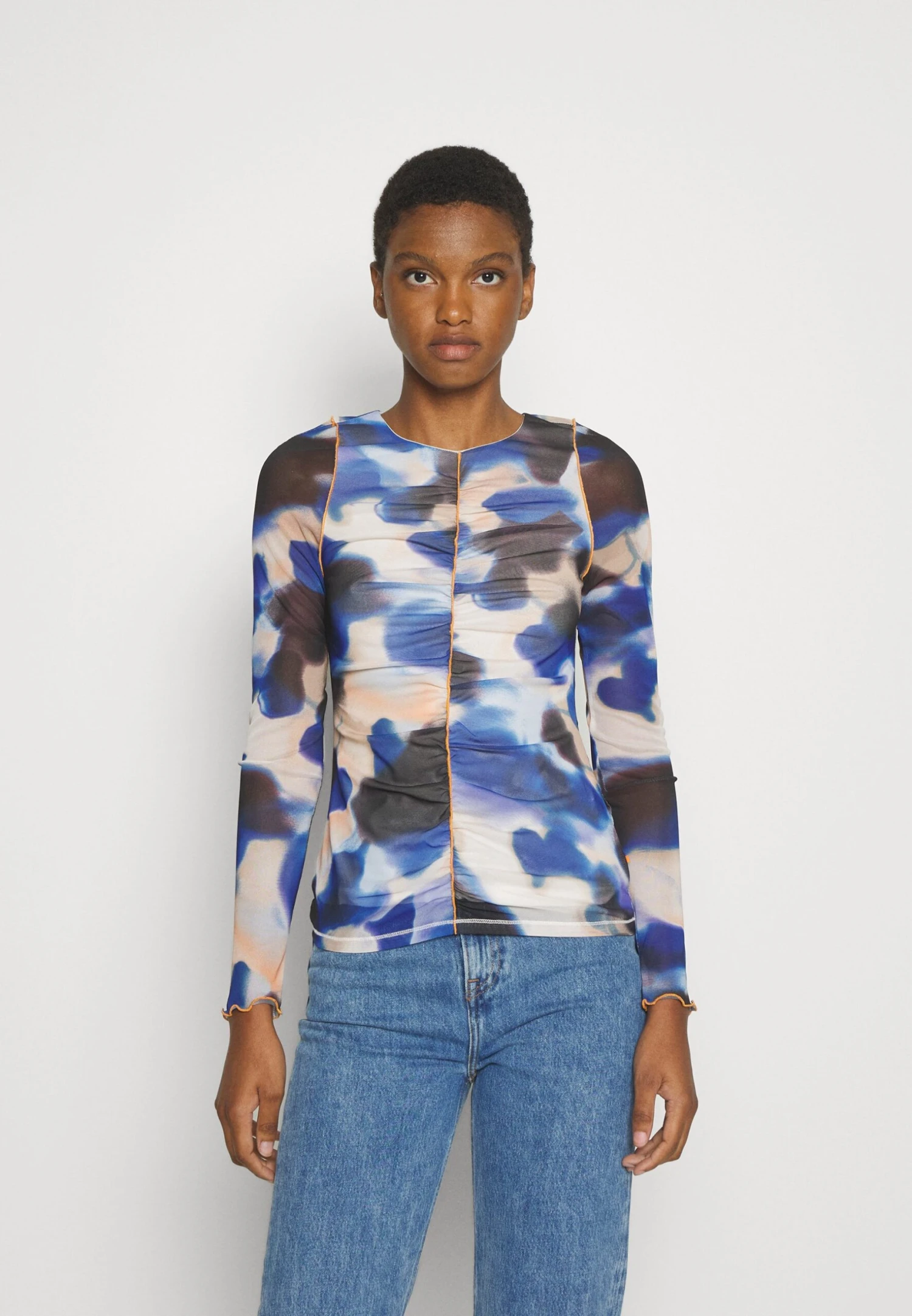 Boss EmeelaMaglietta A Manica LungaOpen Miscellaneous Donna T-shirt E Top BB121D0KM-T11 5 Boss EmeelaMaglietta A Manica LungaOpen Miscellaneous Donna T-shirt E Top BB121D0KM-T11 - immagine 3