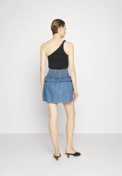 DKNY Pull On Wrap - Gonna A Campana - Sea Spray Wash -Vendite ONLY f4be17bed58d4a0da33576f90d165d2a