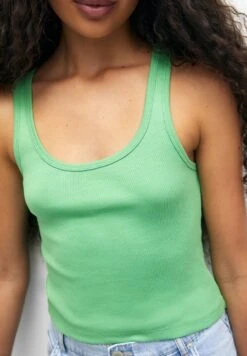 PULL & BEAR Basic TankTopGreen Donna T-shirt E Top PUC21D28H-M12 11 PULL & BEAR Basic TankTopGreen Donna T-shirt E Top PUC21D28H-M12 -Vendite ONLY f7981e83a1724bbb8c3231f5344d5b51