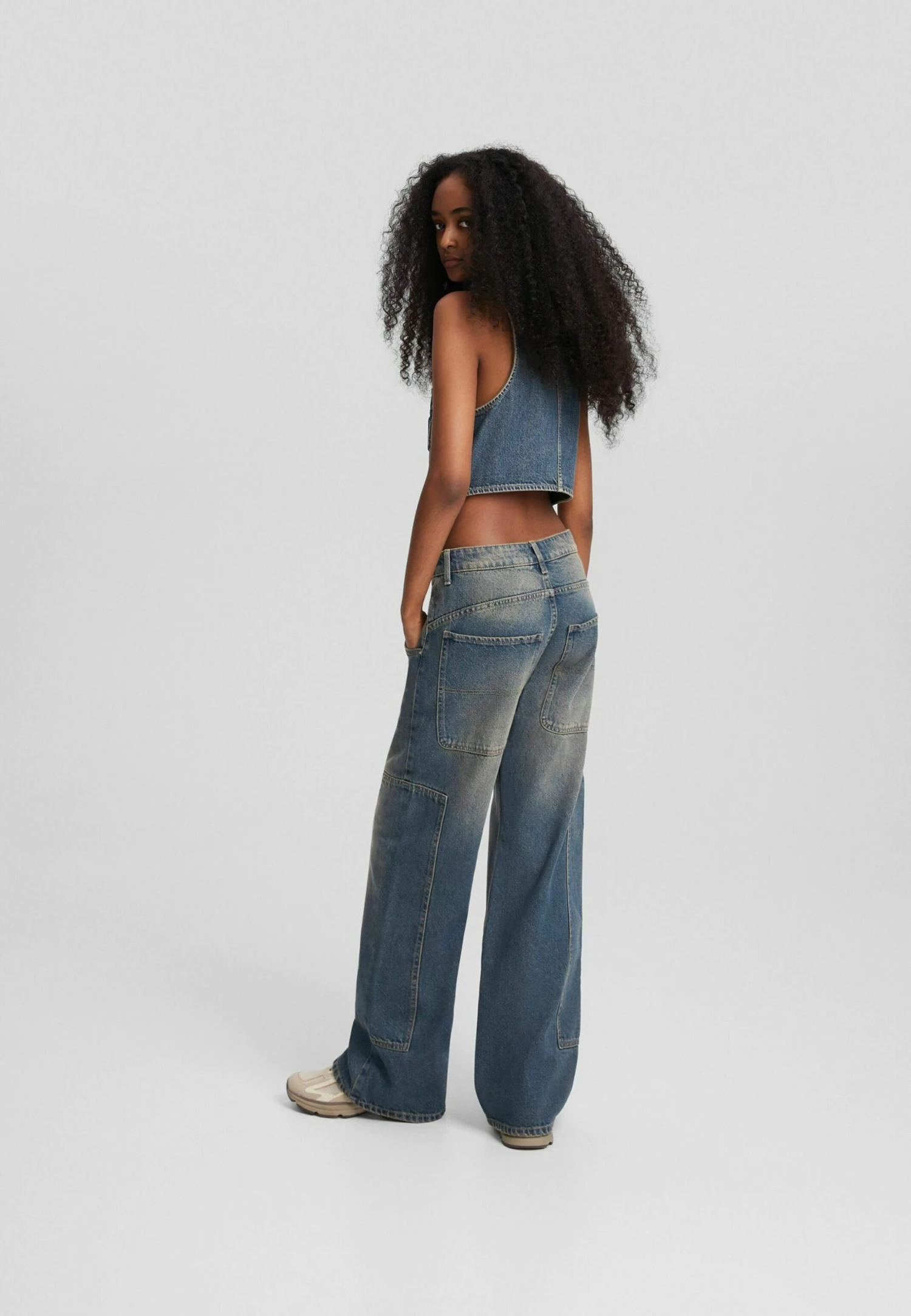 BERSHKA Baggy Carpenter - Jeans A Zampa - Light Blue 5 BERSHKA Baggy Carpenter - Jeans A Zampa - Light Blue - immagine 3