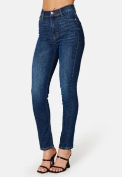 GiselleJeans Skinny FitDark Blue Denim Donna Jeans BUR21N00T-K11 -Vendite ONLY fb9808c416d0496a977a61c4462eee9d