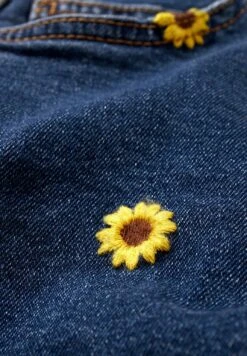 Shorts Di JeansDenim Blue Donna Jeans CFI21S02F-K11 11 Shorts Di JeansDenim Blue Donna Jeans CFI21S02F-K11 -Vendite ONLY fefacd1b1e7042728e88e3a765269449