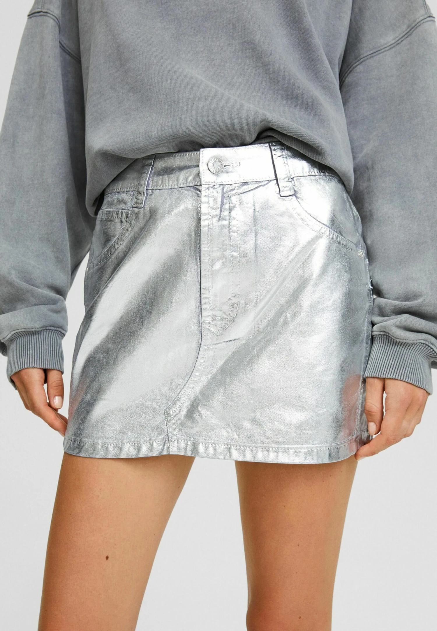 Prima pagina 4 Prima pagina -Vendite ONLY 51fe47f498b84f01a05c8ef6a05617cf scaled 1